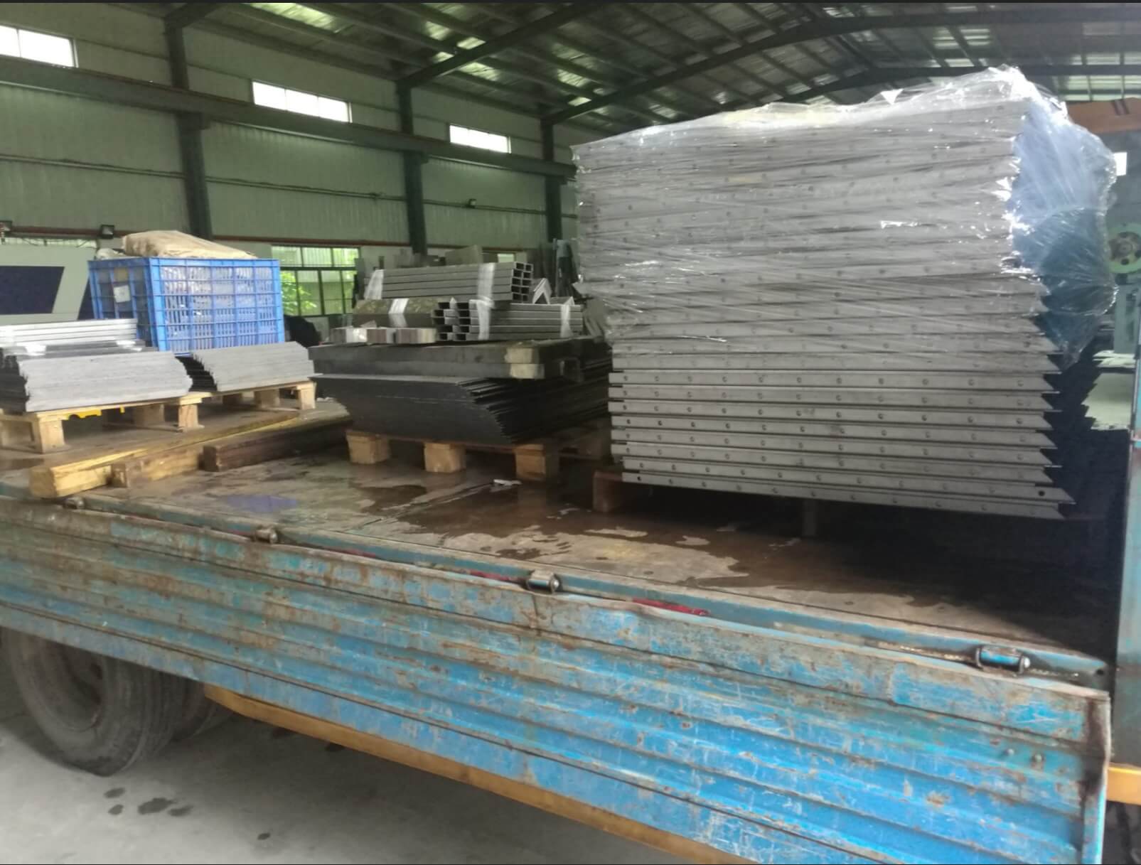 你在考場的氛圍里汗如雨下，我在東莞天航激光加工廠熱火朝天！